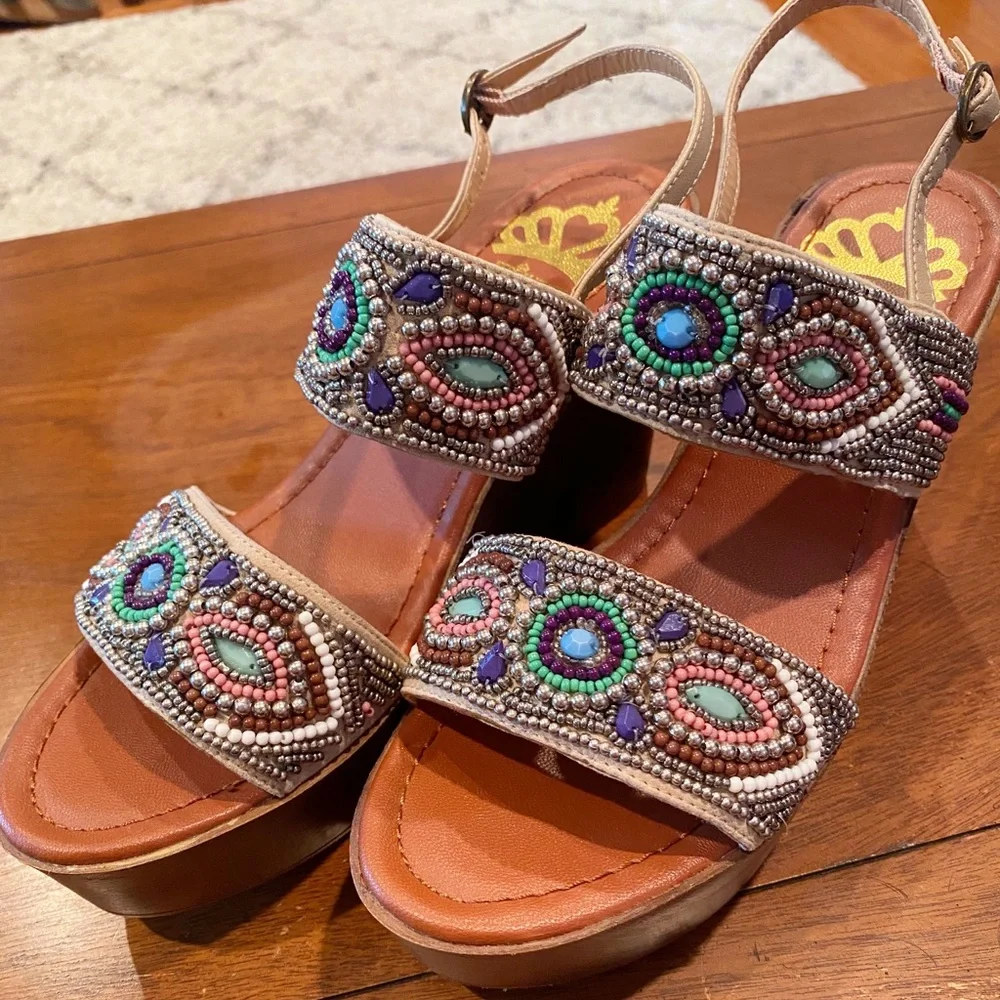 Beaded Wedges - Picture 1 of 5